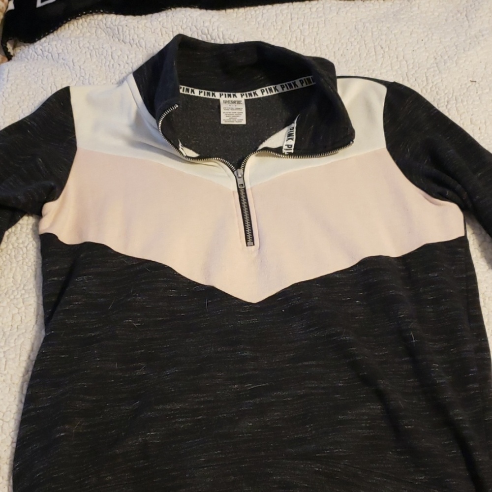 Long sleeved half zip